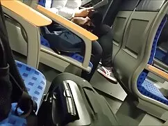 二熟女汚いサーブの人はげ 女の子 動画  ...